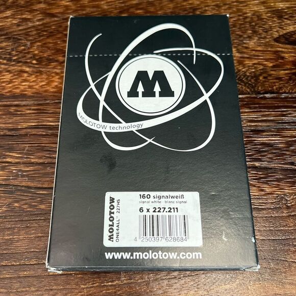 Molotow One4All Acrylic Pump Marker in Signal White. 4 mm Tip. 6-Pack. NIB! - Picture 6 of 11
